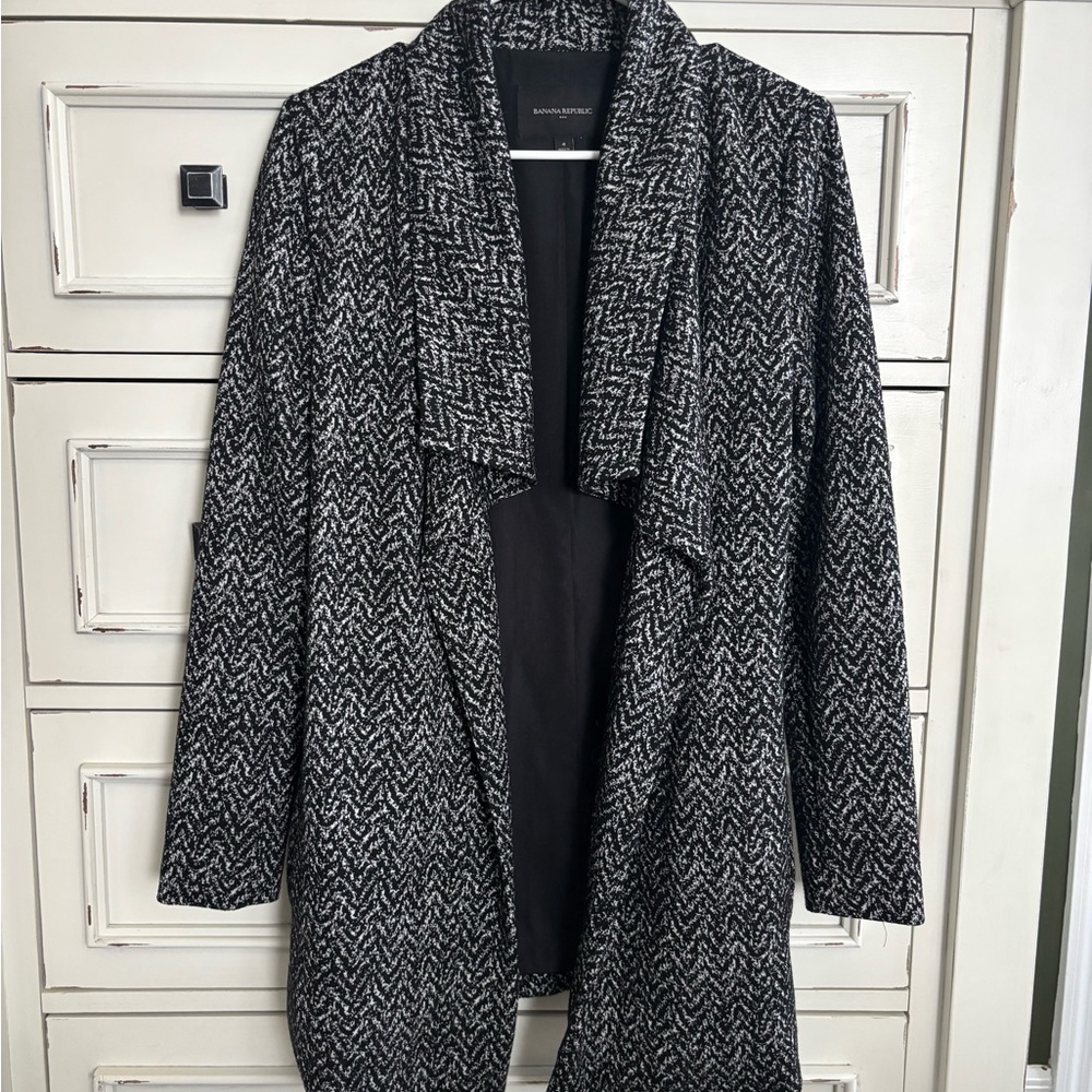 Banana Republic Black White Grey Herringbone Belted Collared Trench Coat Size 4